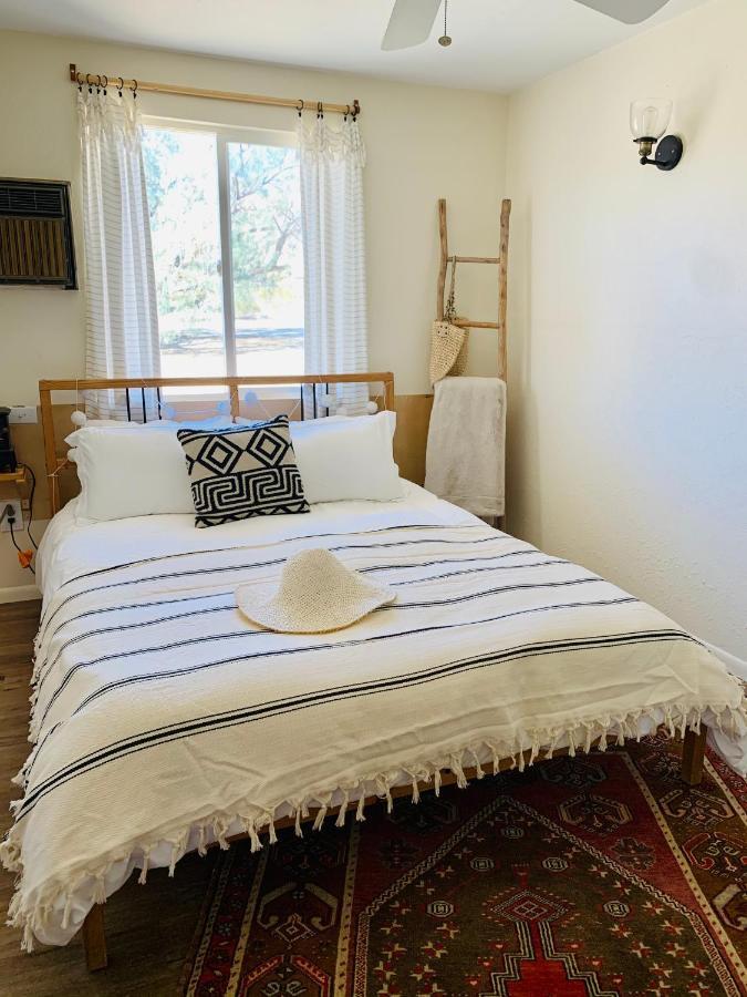 Casa Agave: Comfy Joshua Tree Cottage With Free Breakfast Bar Exteriör bild
